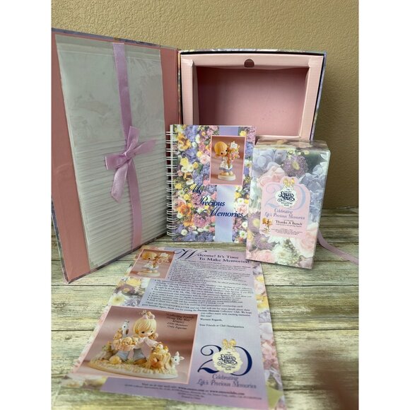 Precious Moments Thanks A Bunch C0020 2000 Club Symbol w Box & Case - Picture 12 of 16